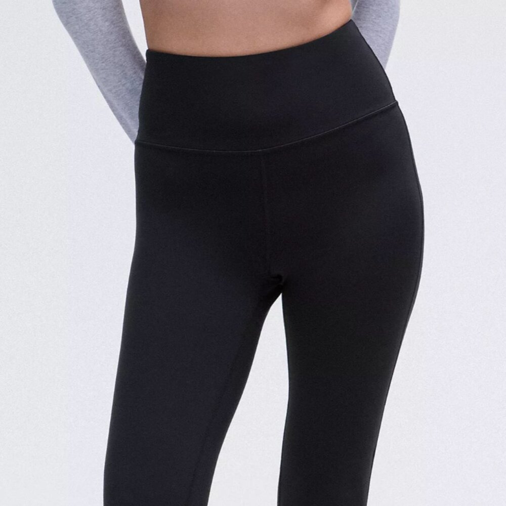 LULULEMON GROOVE SUPER-HIGH-RISE FLARE PANT *NULU WMNS SIZE 4 BLACK *NWT
